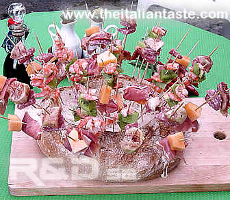 app_004_spiedini_sulla_pagnotta.jpg