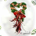 Centerpieces ideas with pine garland