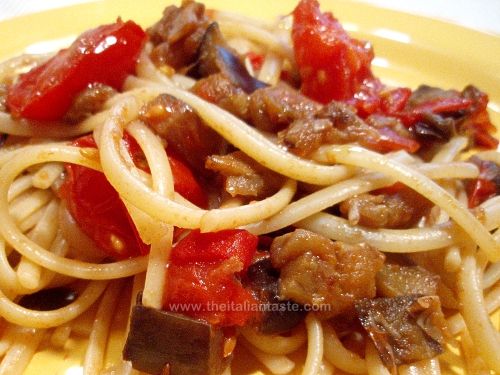 Pasta con le melanzane