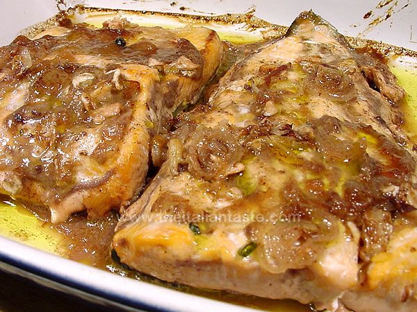 Salmone al vino rosso