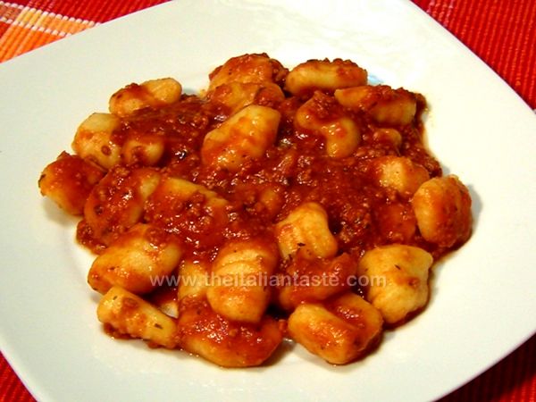 Gnocchi (potato dumplings) with meat sauce