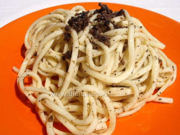 Strangozzi al tartufo nero