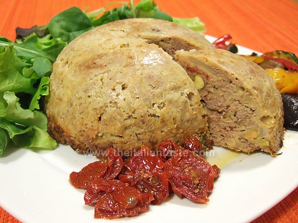 Meat and cabbage pie