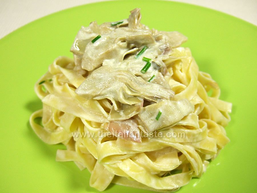 Tagliatelle ricotta e carciofi