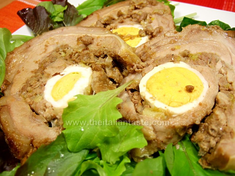 Stuffed roast beef roll