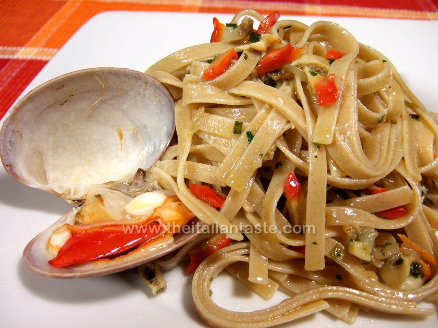 Linguine con fasolari senza pomodoro